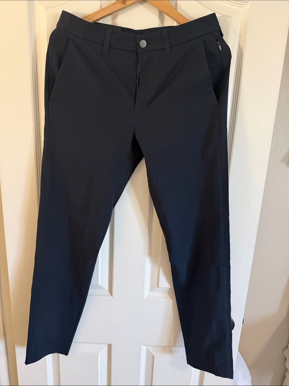 lululemon athletica Men's Navy  commission pant slim